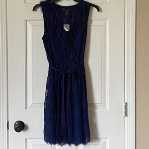 Forever 21 Contemporary Lacy Sleeveless Knee Length Lined V-Neck Dress Navy NEW!